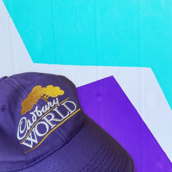 Vintage Cadbury's World Cap - Picture 2 of 4